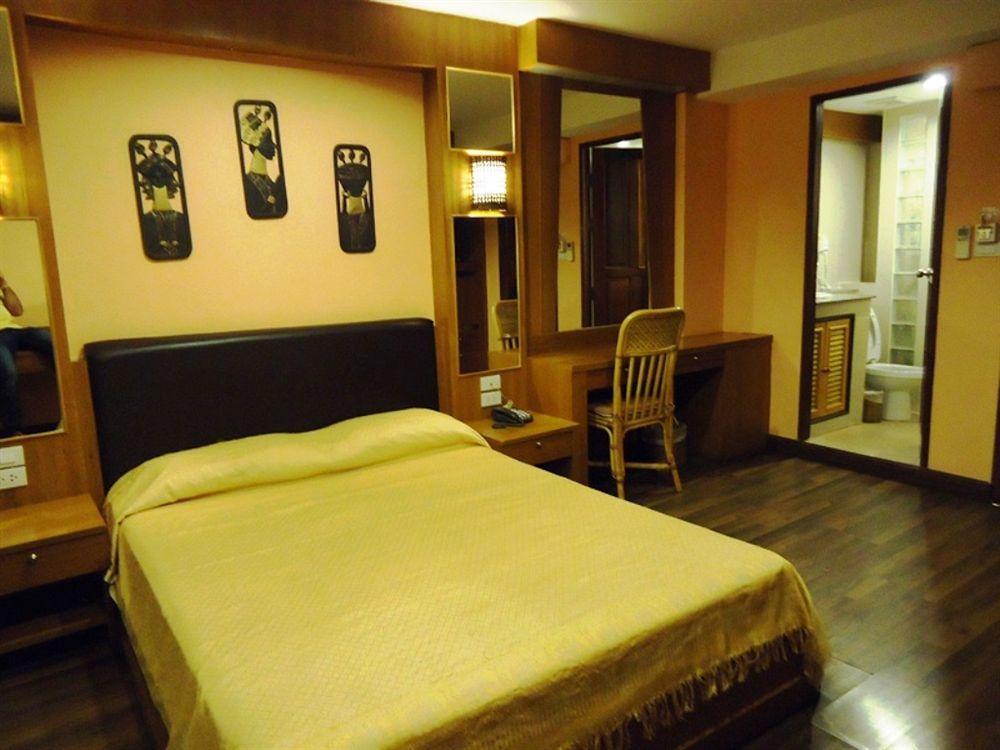 Oyo 437 Hostel Na Nara กรุงเทพมหานคร ภายนอก รูปภาพ