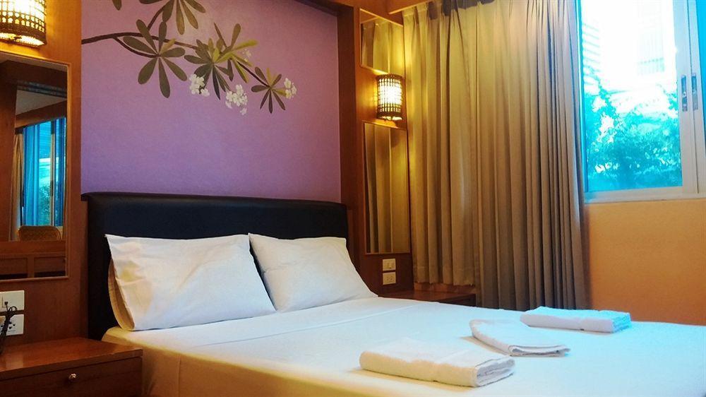 Oyo 437 Hostel Na Nara กรุงเทพมหานคร ภายนอก รูปภาพ