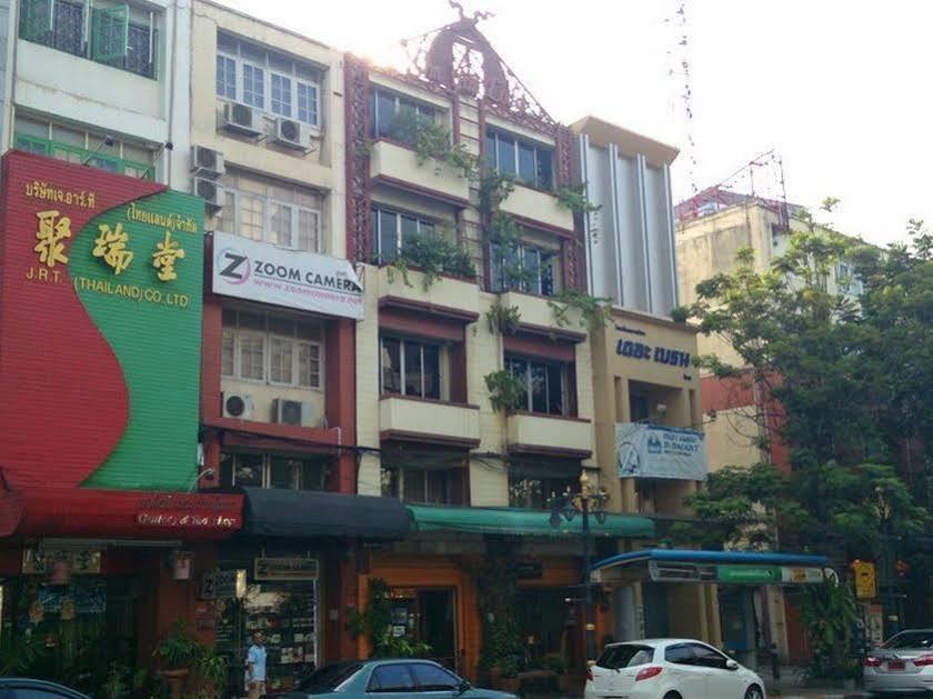 Oyo 437 Hostel Na Nara กรุงเทพมหานคร ภายนอก รูปภาพ