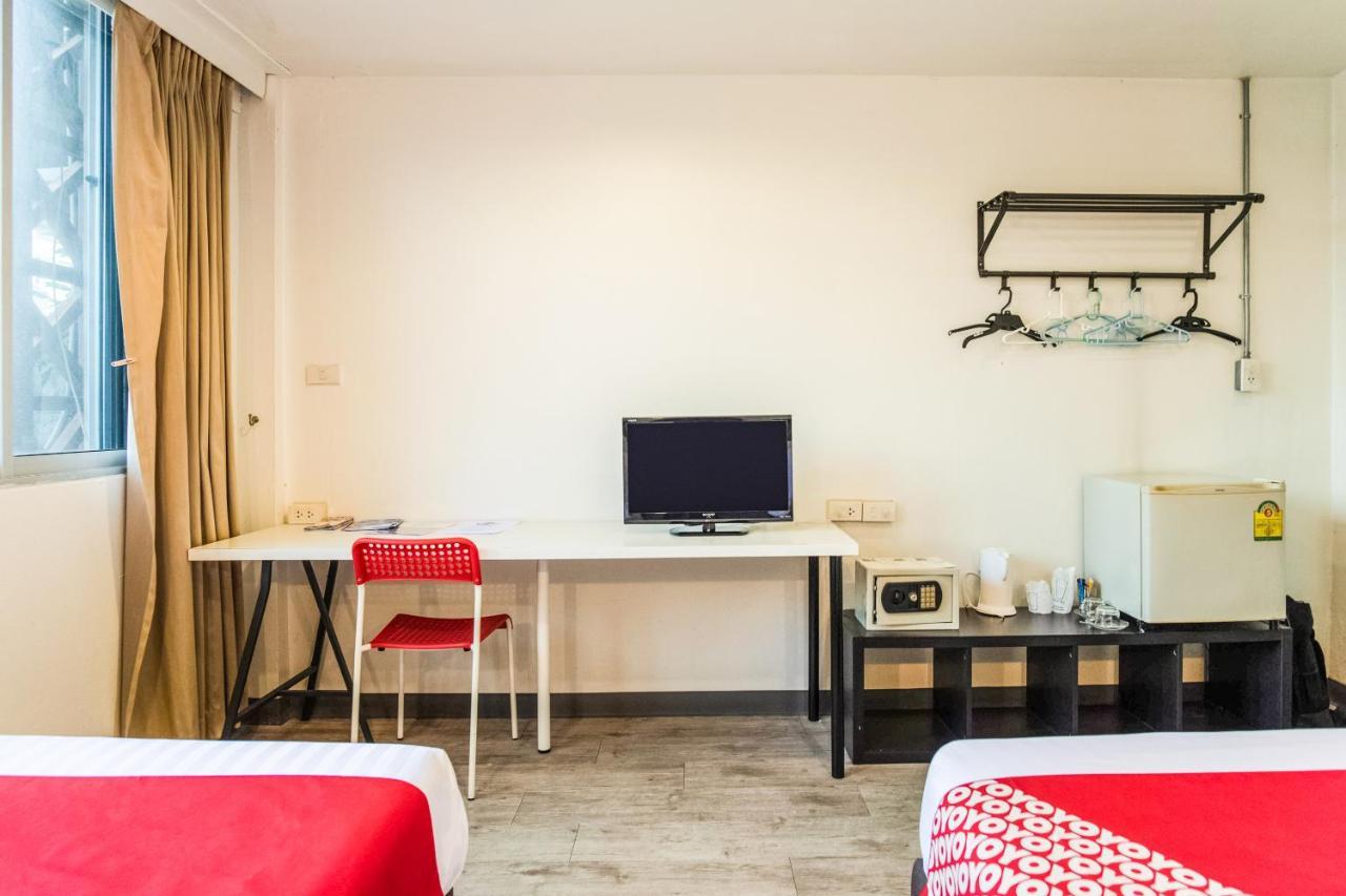 Oyo 437 Hostel Na Nara กรุงเทพมหานคร ภายนอก รูปภาพ