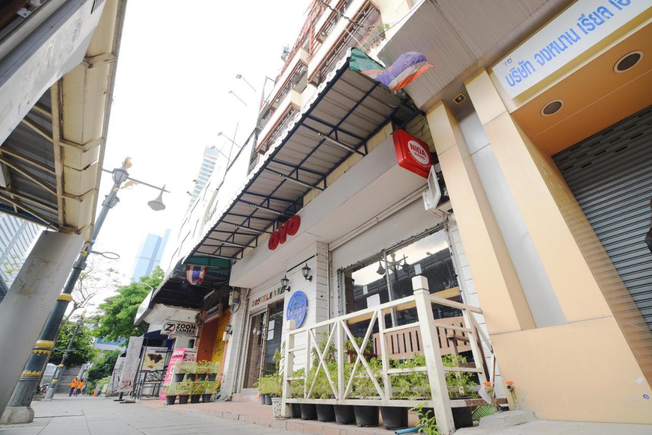 Oyo 437 Hostel Na Nara กรุงเทพมหานคร ภายนอก รูปภาพ