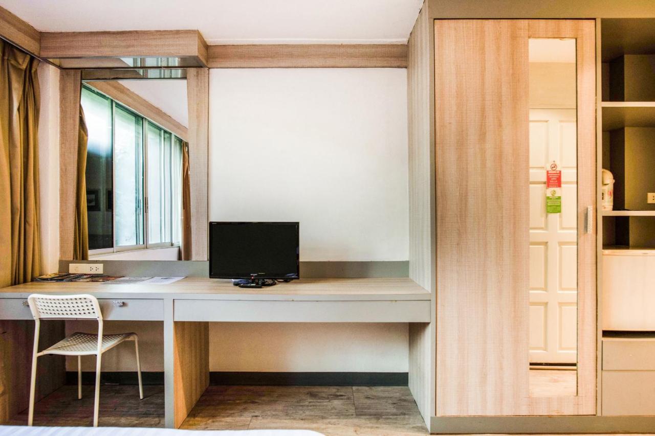 Oyo 437 Hostel Na Nara กรุงเทพมหานคร ภายนอก รูปภาพ